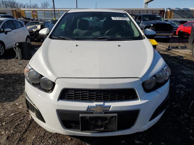 1G1JA6SH1D4188851 - 2013 CHEVROLET SONIC LS თეთრი ფოტო 5