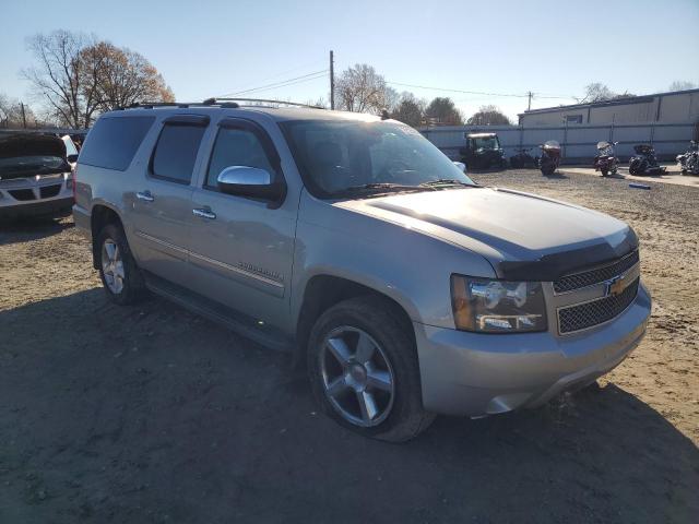 1GNFK36329R192643 - 2009 CHEVROLET SUBURBAN K1500 LTZ SILVER photo 4