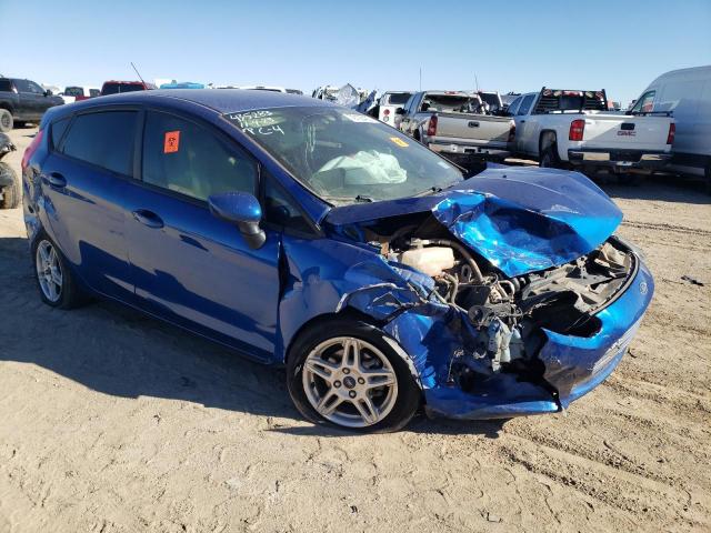 3FADP4EJ3JM101396 - 2018 FORD FIESTA SE BLUE photo 4