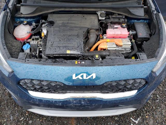 KNDCB3LC1N5507188 - 2022 KIA NIRO LX BLUE photo 11