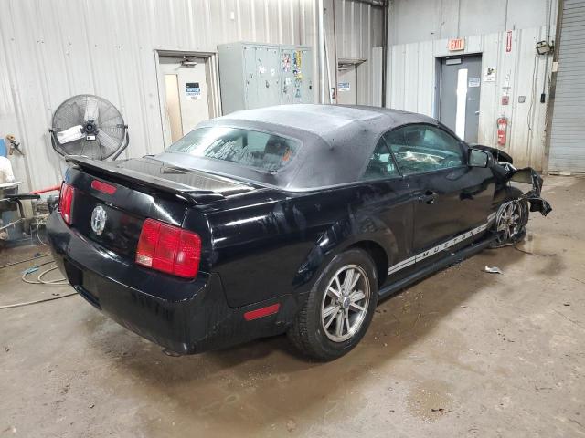 1ZVFT84N755175441 - 2005 FORD MUSTANG BLACK photo 3