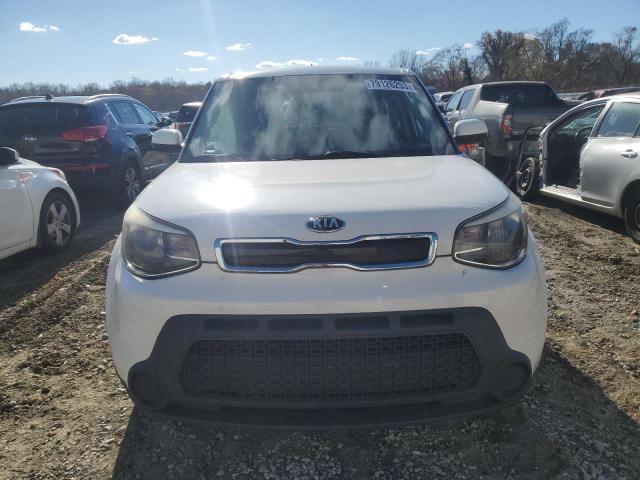 KNDJP3A57F7224152 - 2015 KIA SOUL + WHITE photo 5