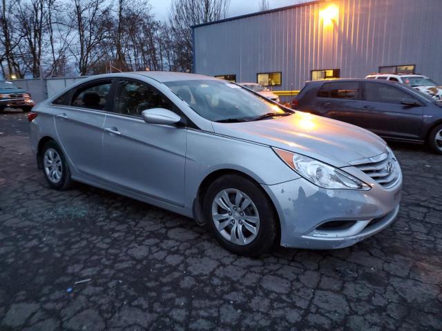 5NPEB4AC1CH442020 - 2012 HYUNDAI SONATA GLS SILVER photo 4