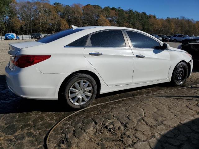 5NPEB4AC5DH562565 - 2013 HYUNDAI SONATA GLS WHITE photo 3