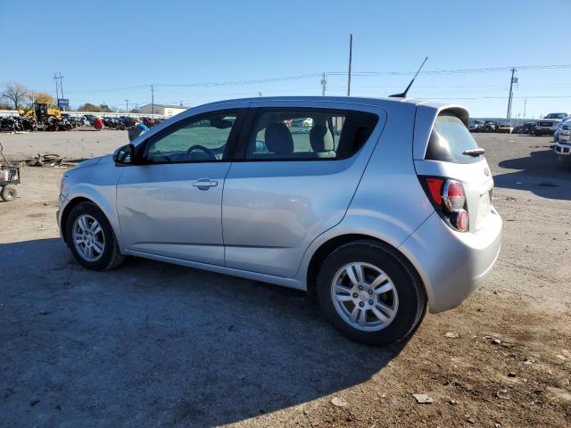 1G1JA6SH7C4137692 - 2012 CHEVROLET SONIC LS 银色 照片 2