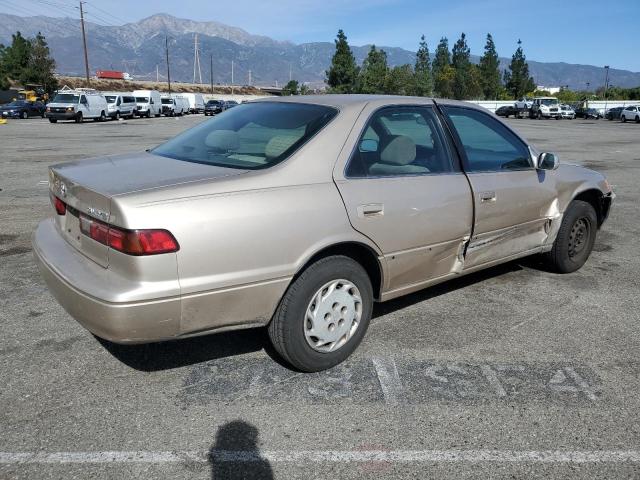 JT2BG22K0X0354117 - 1999 TOYOTA CAMRY LE GOLD photo 3