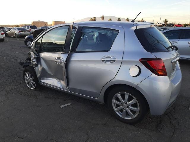 VNKKTUD34HA074465 - 2017 TOYOTA YARIS L SILVER photo 2