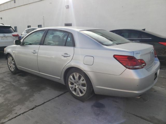 4T1BK36B98U314064 - 2008 TOYOTA AVALON XL SILVER photo 2