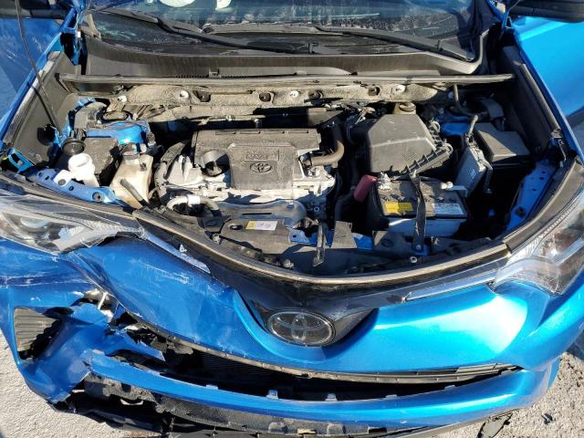 JTMBFREV9JJ734146 - 2018 TOYOTA RAV4 LE BLUE photo 12