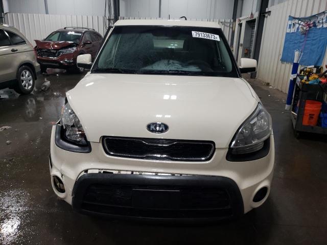 KNDJT2A59D7774164 - 2013 KIA SOUL CREAM photo 5