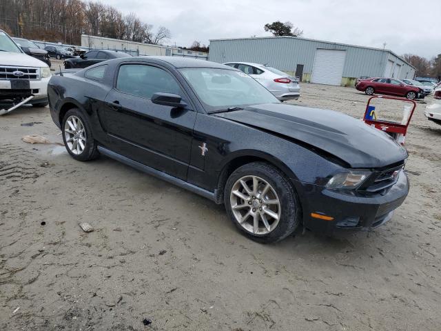 1ZVBP8AM4B5102893 - 2011 FORD MUSTANG BLACK photo 4