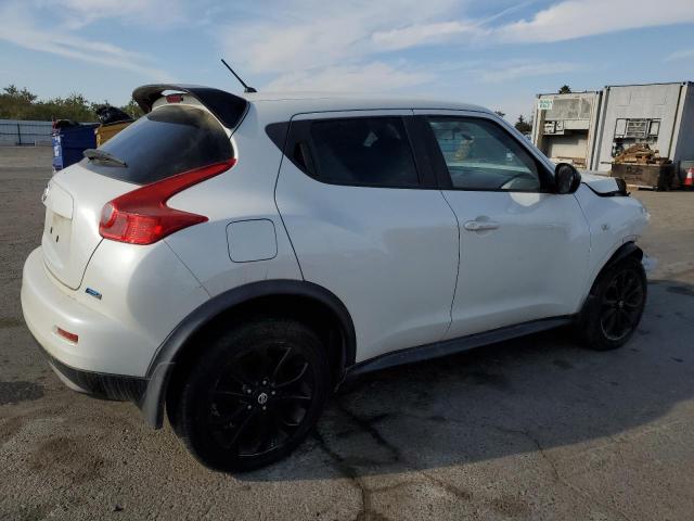 JN8AF5MR4ET361623 - 2014 NISSAN JUKE S WHITE photo 3