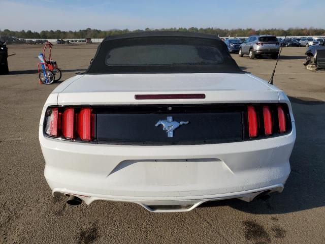 1FATP8EM2F5414546 - 2015 FORD MUSTANG WHITE photo 6