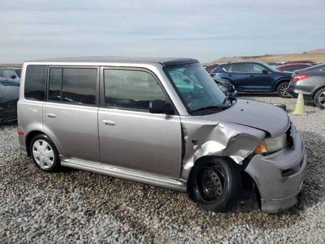 JTLKT334064107281 - 2006 TOYOTA SCION XB SILVER photo 4