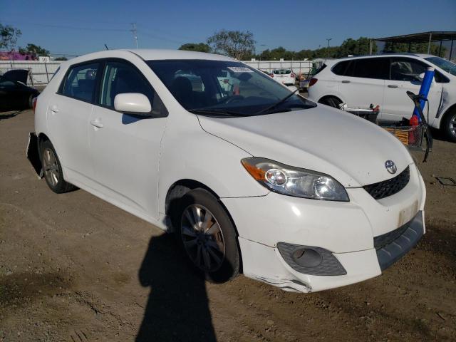 2T1KU4EE1AC385570 - 2010 TOYOTA COROLLA MA WHITE photo 4