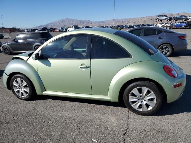 3VWPW31C79M517567 - 2009 VOLKSWAGEN NEW BEETLE S GREEN photo 2