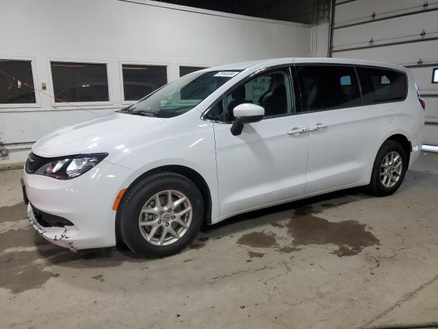 2022 CHRYSLER VOYAGER LX, 