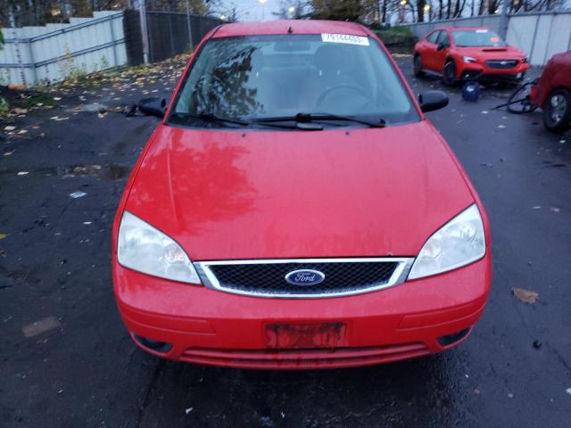 1FAHP34NX7W215890 - 2007 FORD FOCUS ZX4 RED photo 5