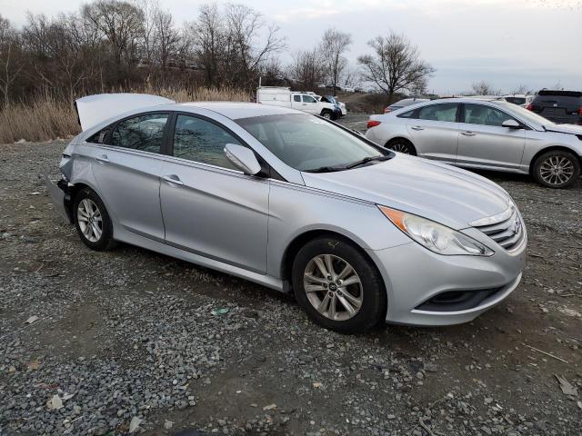 5NPEB4AC2EH934137 - 2014 HYUNDAI SONATA GLS SILVER photo 4