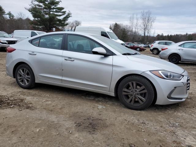 5NPD84LF7HH046571 - 2017 HYUNDAI ELANTRA SE GRAY photo 4