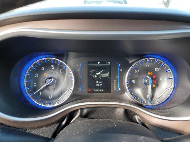 2C4RC1BG3JR210727 - 2018 CHRYSLER PACIFICA TOURING L WHITE photo 9