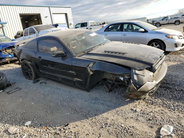 1ZVBP8CF4D5251368 - 2013 FORD MUSTANG GT BLACK photo 4