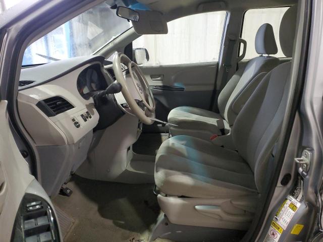 5TDZK3DC0CS211496 - 2012 TOYOTA SIENNA GRAY photo 7