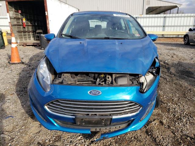 3FADP4EJ1GM178602 - 2016 FORD FIESTA SE BLUE photo 5