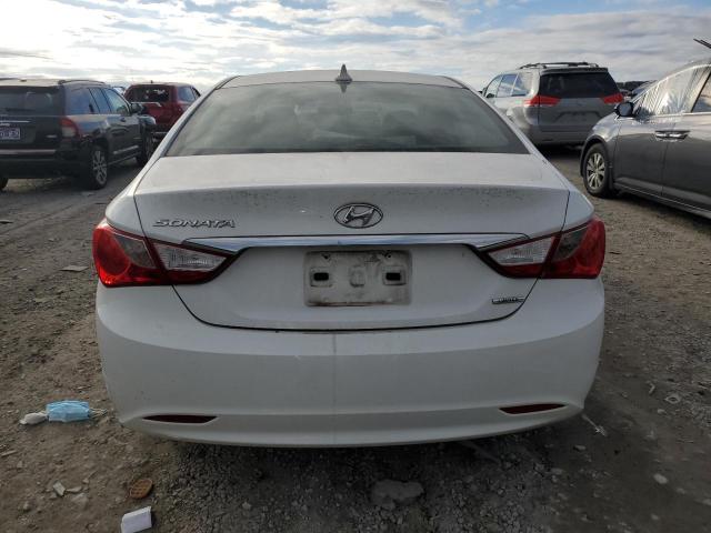 5NPEC4AC1BH127052 - 2011 HYUNDAI SONATA SE WHITE photo 6