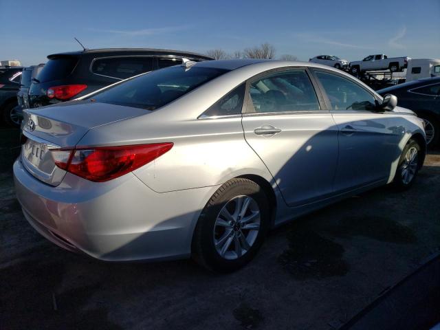 5NPEB4AC9CH421142 - 2012 HYUNDAI SONATA GLS SILVER photo 3