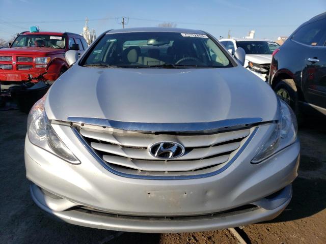 5NPEB4AC9CH421142 - 2012 HYUNDAI SONATA GLS SILVER photo 5