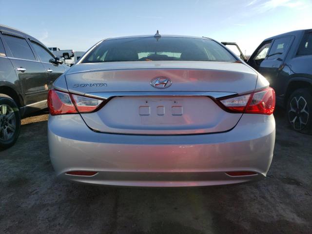 5NPEB4AC9CH421142 - 2012 HYUNDAI SONATA GLS SILVER photo 6