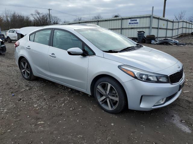 3KPFL4A89HE006024 - 2017 KIA FORTE EX SILVER photo 4