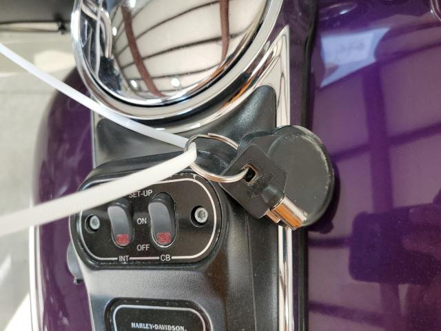1HD1FCW161Y611396 - 2001 HARLEY-DAVIDSON FLHTCUI 紫色 照片 8