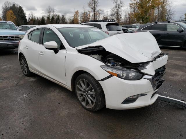 3MZBN1L33JM246834 - 2018 MAZDA 3 TOURING WHITE photo 4