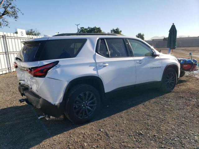 1GNEVJKW6PJ315220 - 2023 CHEVROLET TRAVERSE RS WHITE photo 3