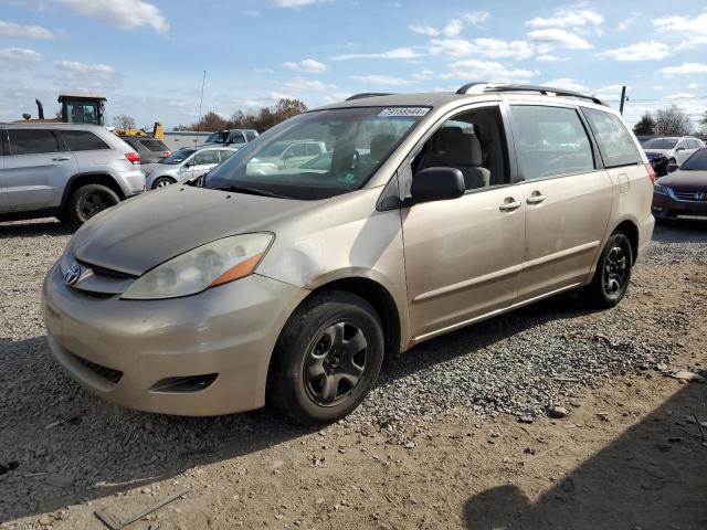 2010 TOYOTA SIENNA CE, 