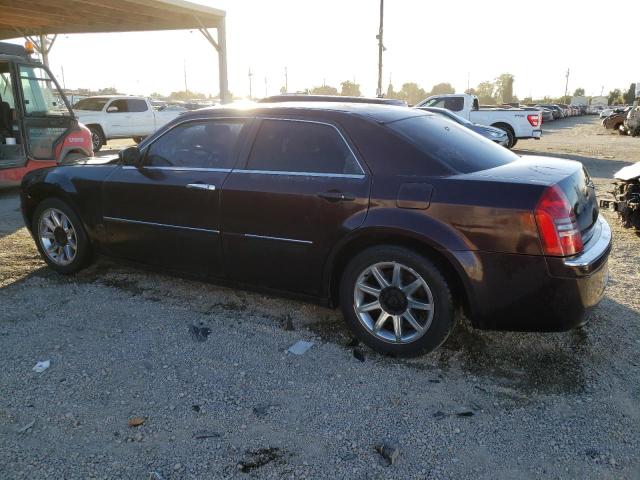 2C3JA63H45H520957 - 2005 CHRYSLER 300C MAROON photo 2