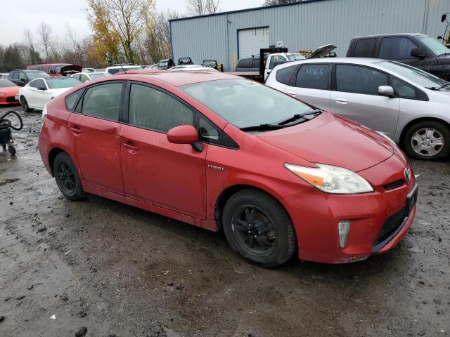 JTDKN3DU6D1617797 - 2013 TOYOTA PRIUS RED photo 4