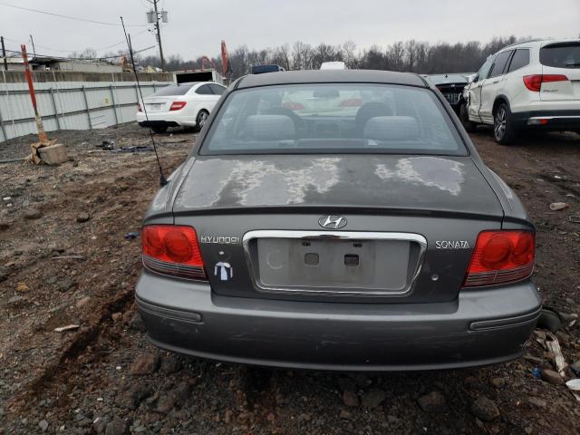 KMHWF25S34A943929 - 2004 HYUNDAI SONATA GL GRAY photo 6