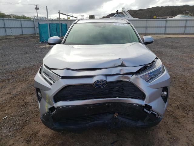 JTMRWRFV9LJ049094 - 2020 TOYOTA RAV4 XLE SILVER photo 5