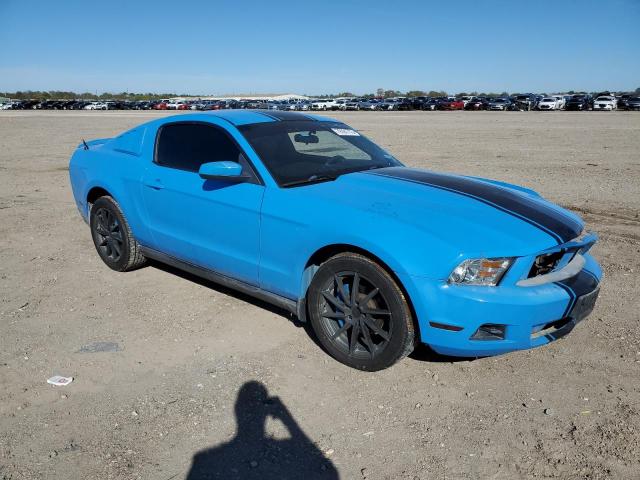 1ZVBP8AN0A5135056 - 2010 FORD MUSTANG BLUE photo 4