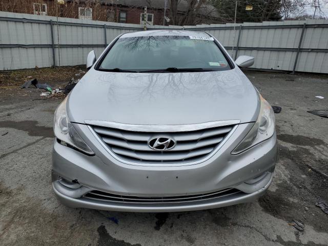 5NPEB4AC4CH486139 - 2012 HYUNDAI SONATA GLS SILVER photo 5