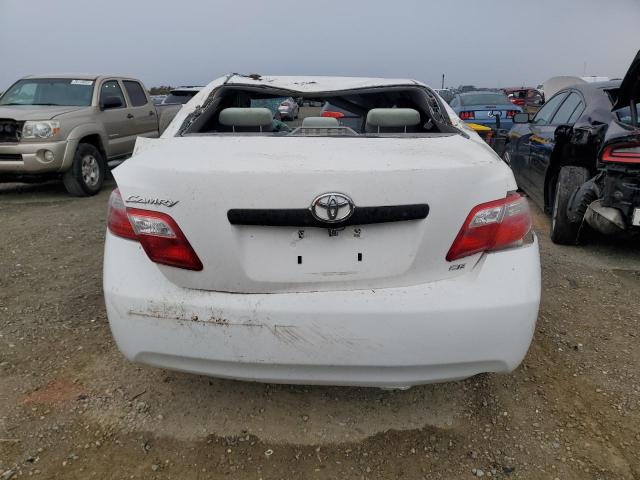 JTNBE46K673119234 - 2007 TOYOTA CAMRY CE WHITE photo 6