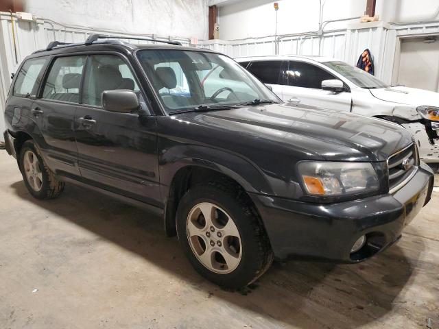 JF1SG656X4H752712 - 2004 SUBARU FORESTER 2.5XS Черный фото 4