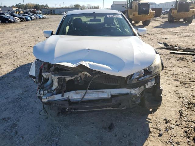 1HGCR2F38DA076728 - 2013 HONDA ACCORD LX WHITE photo 5