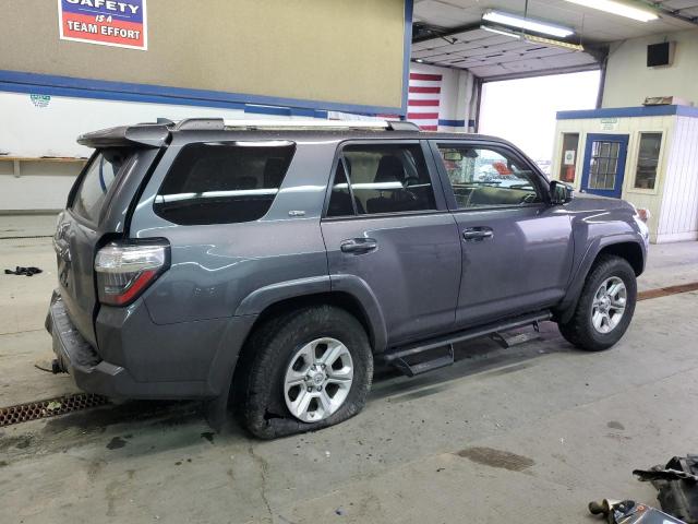 JTEMU5JR8M5931561 - 2021 TOYOTA 4RUNNER SR5/SR5 PREMIUM ნაცრისფერი ფოტო 3