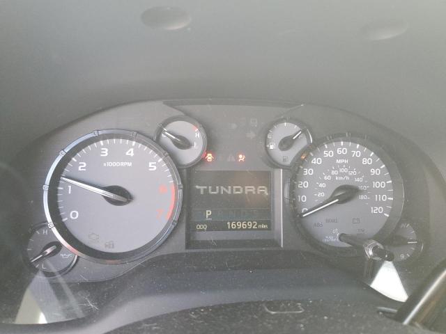 5TFRM5F15EX077034 - 2014 TOYOTA TUNDRA DOUBLE CAB SR/SR5 SILVER photo 9