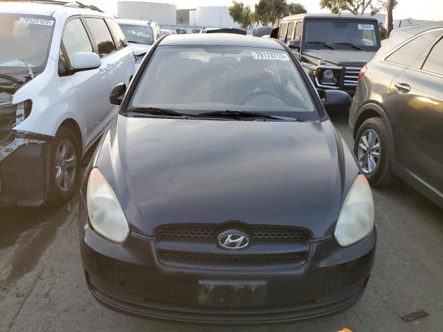 KMHCM36CX9U139963 - 2009 HYUNDAI ACCENT GS BLACK photo 5