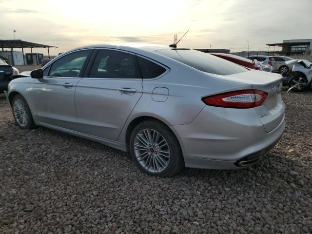 3FA6P0H96ER393864 - 2014 FORD FUSION SE SILVER photo 2